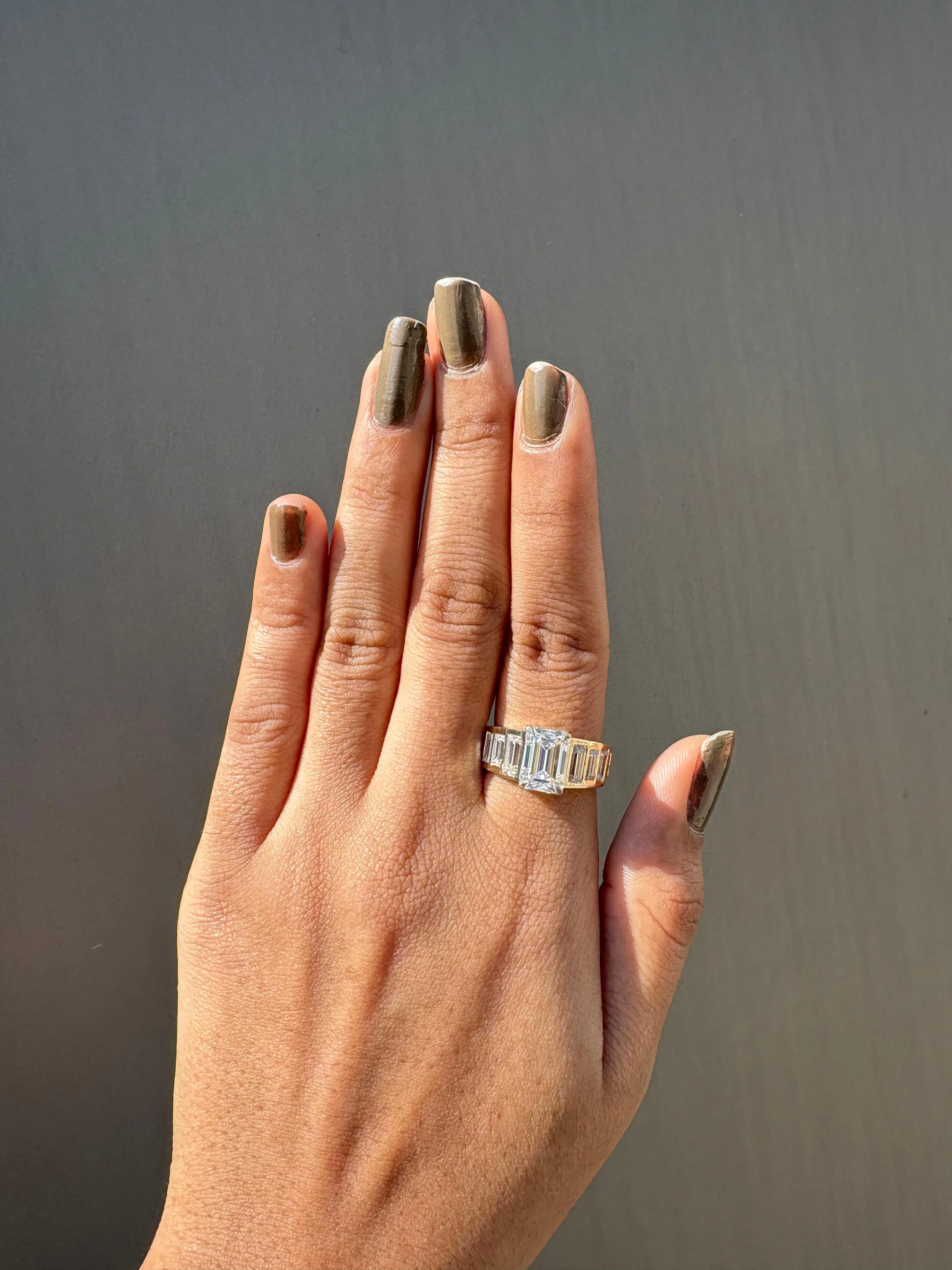 Angelina Jolie Engagement Ring - Image 6