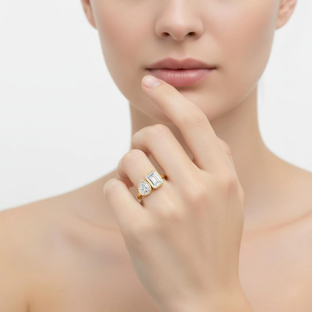 Emerald & Pear Bezel Set Toi Et Moi Engagement ring - Image 4