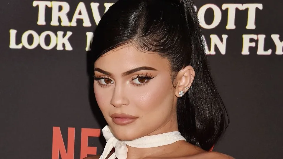 Kylie Jenner Earrings - Image 4