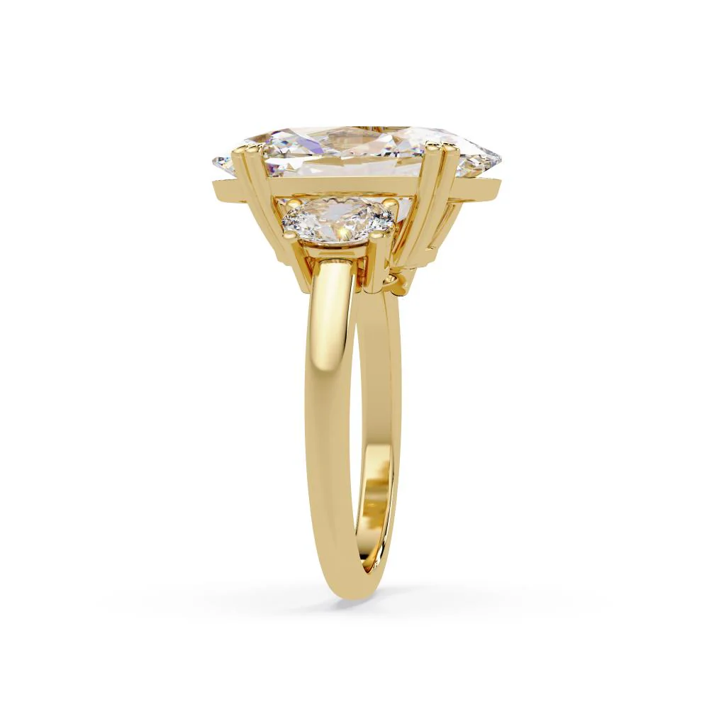 Oval Three Stone Engagement ring - Image 6