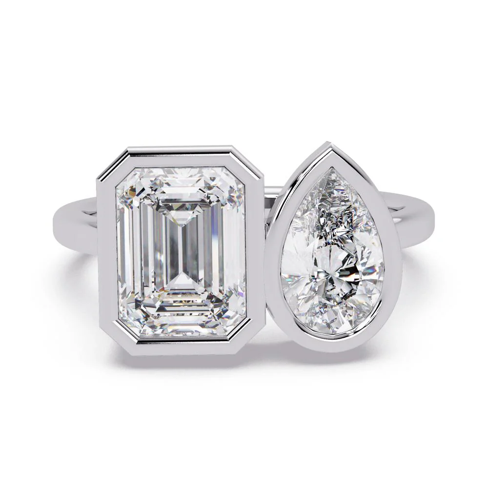 Pear & Emerald Bezel Toi Et Moi Engagement ring - Image 3
