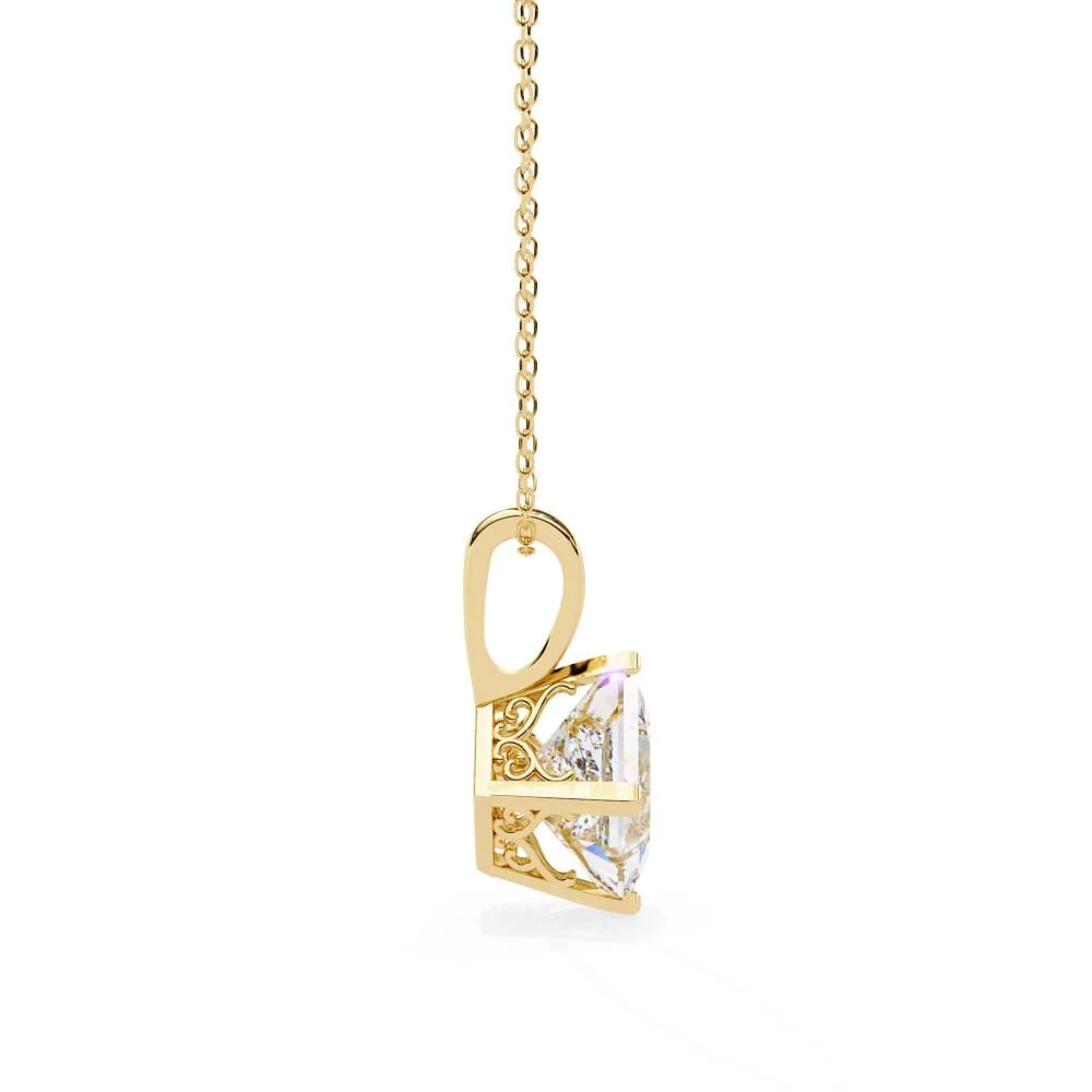 Princess Solitaire pendant with Chain - Image 8